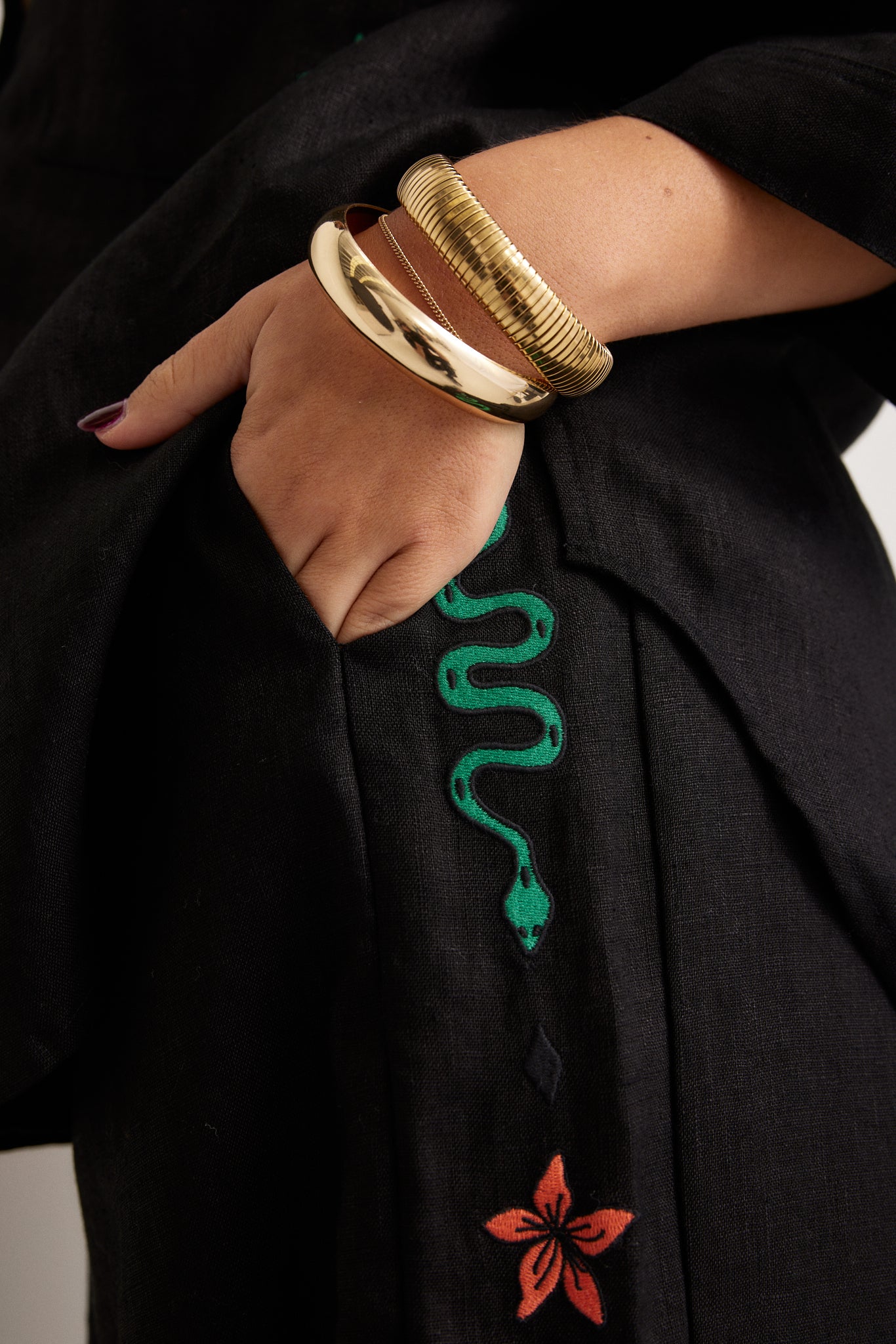 Miranda Embroidered Linen Pants - Black